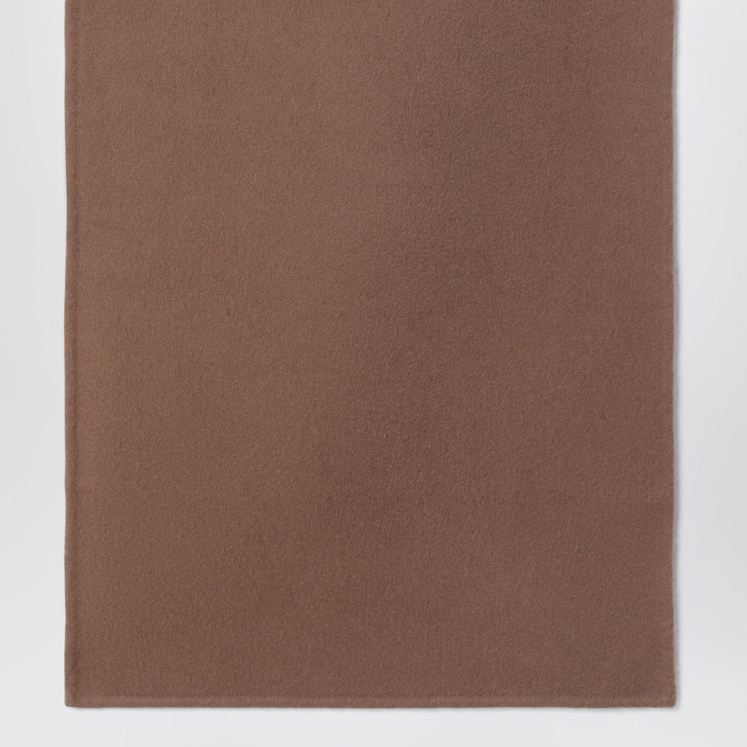 Almada Label Scarves & Shawls - Beige | 26d1bdb31b89cf420cde547b678cd856f972bce6