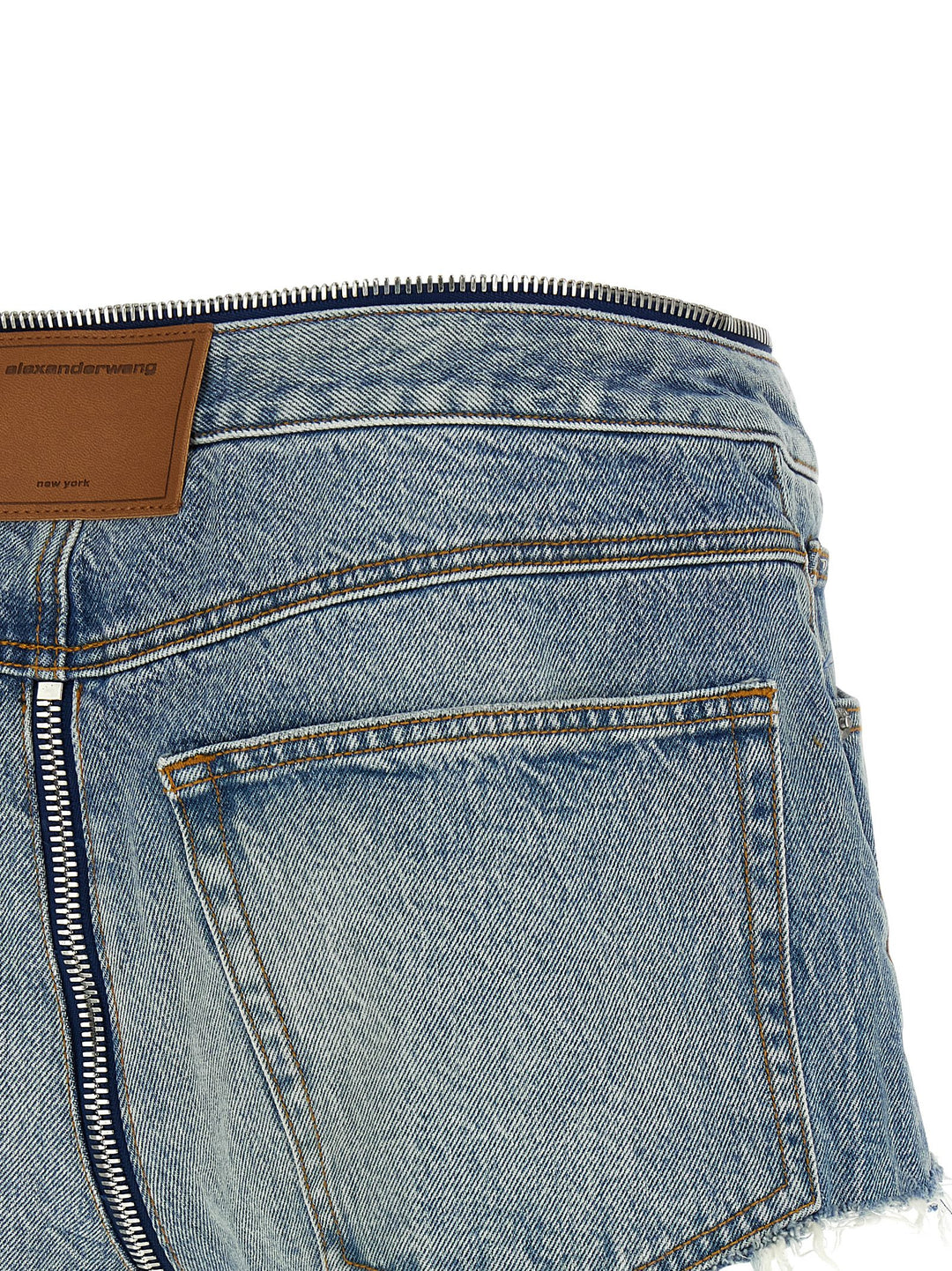 Alexander Wang Zip V-Waist Bermuda e Short - Celeste | 69f3d58557f1e97c8f31bcbd354a72b8a2b72127