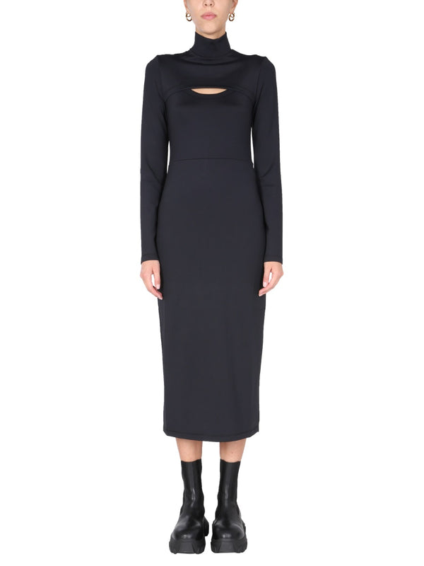 Vestido con aberturas