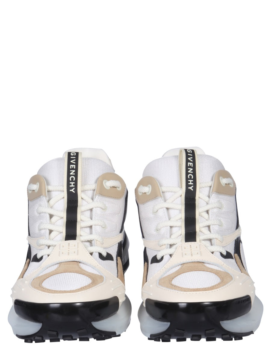 Givenchy Sneakers - Bianco | Wanan Luxury