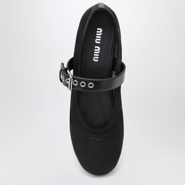 Miu Miu Apparel & Accessories - Nero | e058433c4e09607662277e27c49dfb624daae8b5