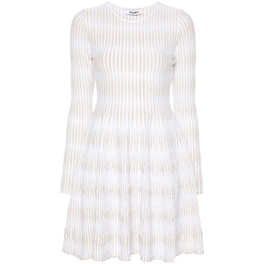 Abiti Neutri, Bianco