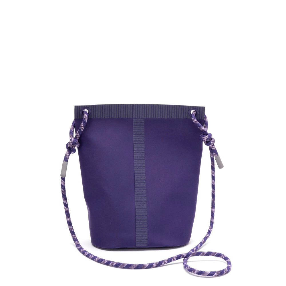 Moncler Bum Bags - Viola | 75d50791df394ec199c714ff7d640760a2faf507