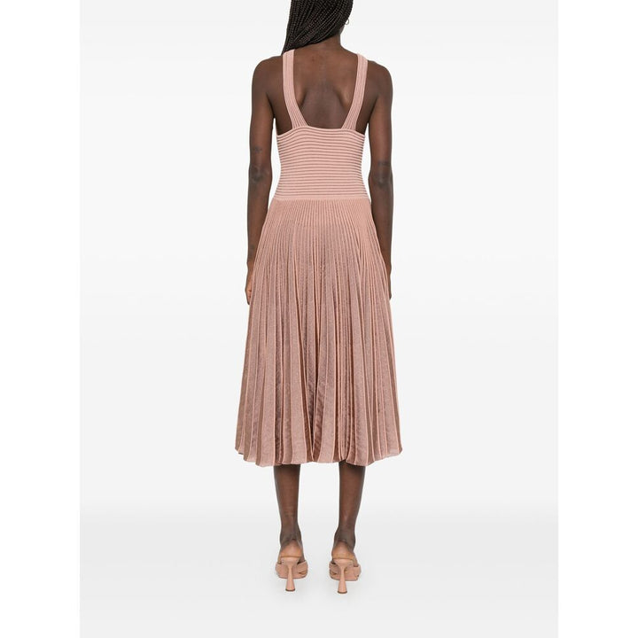 Antonino Valenti Abiti - Neutro | a94246a4ef31e2bdf99af56995d2f264ed874d91