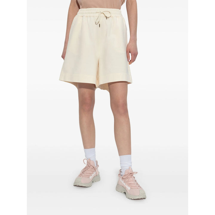 Moncler Shorts - Neutro | a91b5eb3e9fa4c0c4ab381f2af1c17361c8066a0