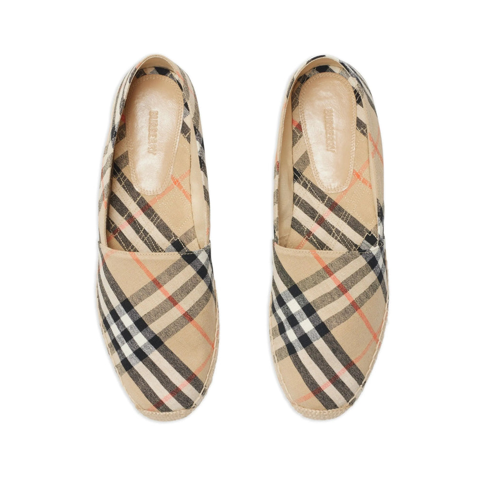Burberry Scarpe - Neutro | 9f5adba3337bf63a5ca807559a64904a78eec47f