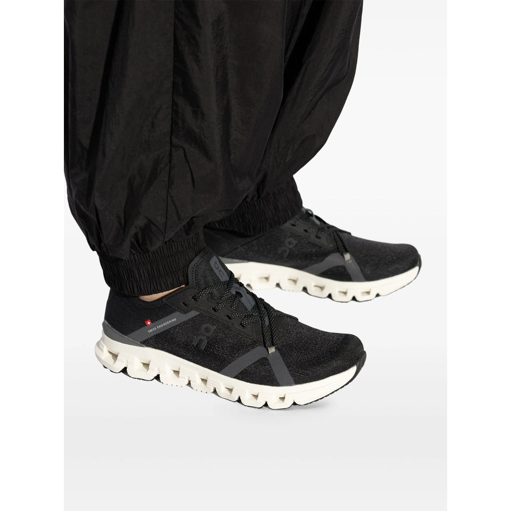 On Running Sneakers - Nero | 705d36ecd0cd0de726a93132780a1be34527141b