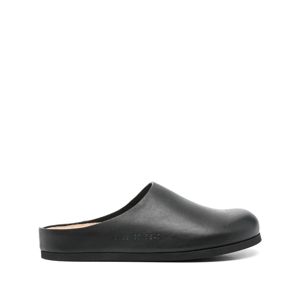 Schwarze Schuhe