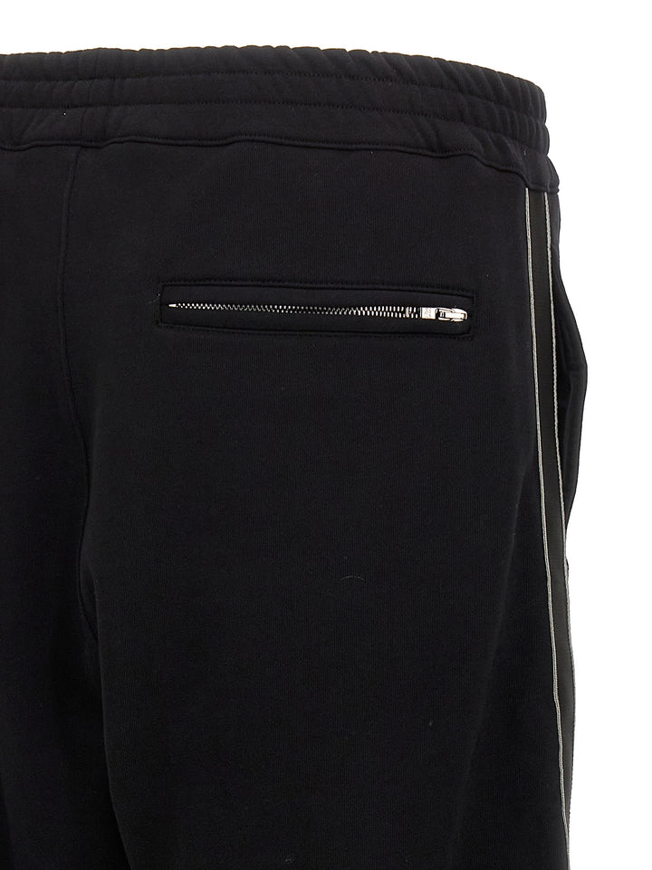 Mcqueen Side Band Joggers Pantaloni - Nero | a2a26332fb6bb1243e1dfe6fe595244679a373bc