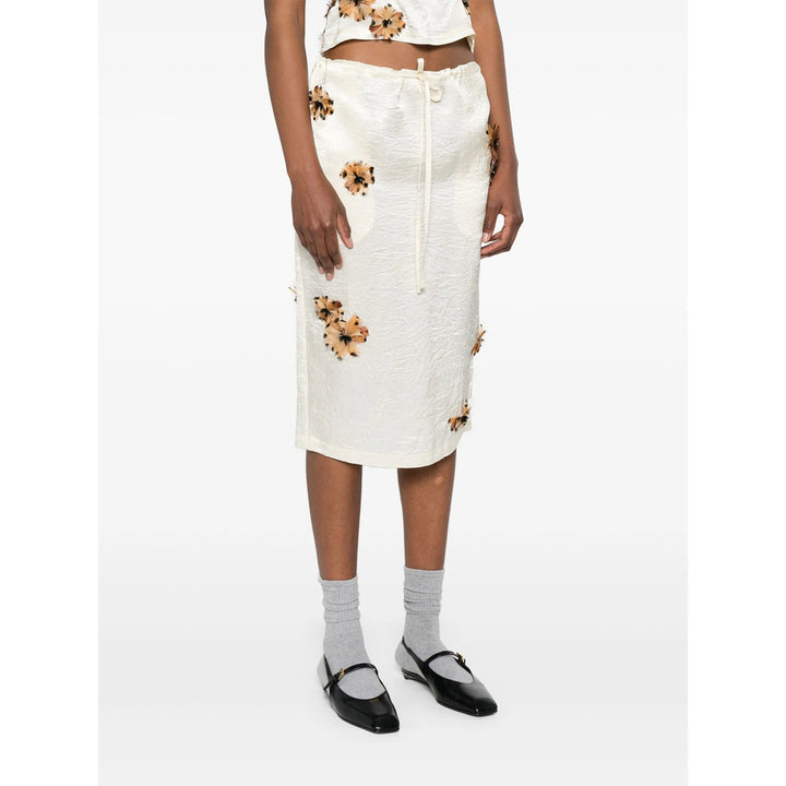 Markgong Gonne - Neutro | 34bae5645d5fee7328506601802efb59bb56eeb0