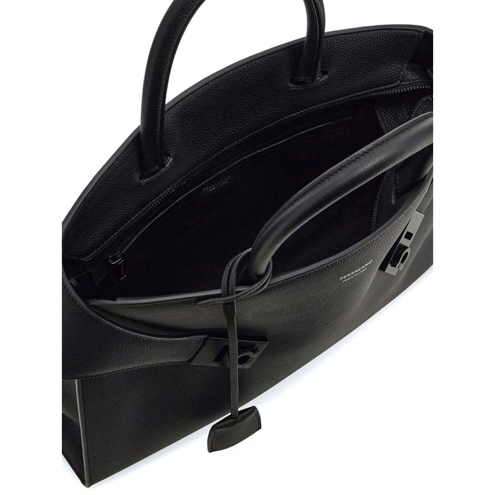Ferragamo Luggages - Nero | 3a6b064e629311fd334f39ce320ba14842f49b61