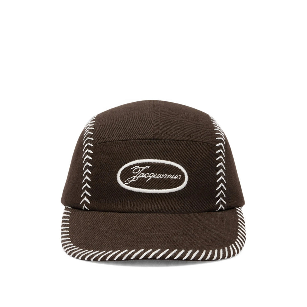 Jacquemus Cappelli - Marrone | b8947e8669dfa7ca89940791ca54b848ee3b2efa