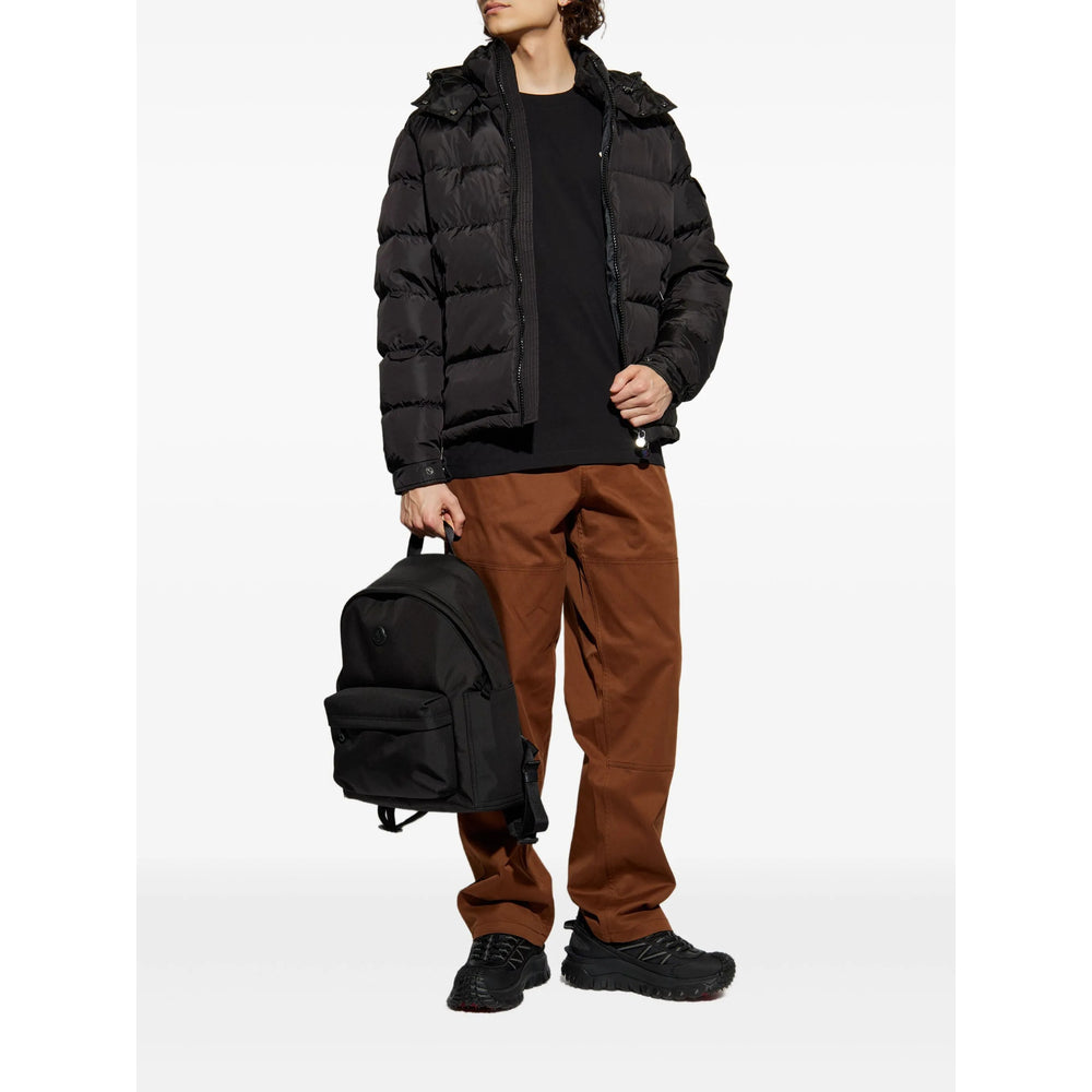 Moncler Outerwears - Nero | c8b24d73b6cab2d66adfe978b5bb36a667f9bcd7