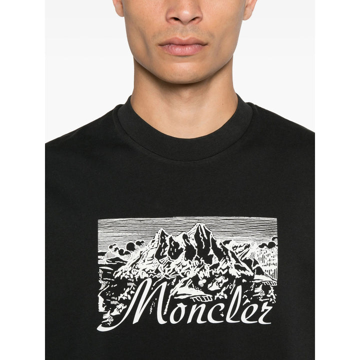 Moncler T Shirt - Nero | 2eed0308c35d44d0cc0281dbb54ae33e19b272d1
