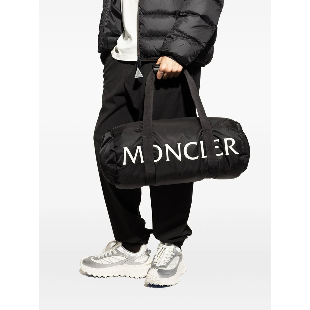 Moncler Bum Bags - Nero | 69a7b8feadbe80e3541df62027ac0209b5f7f043
