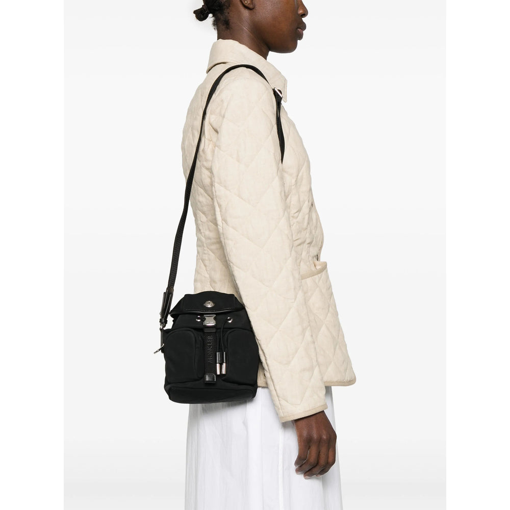 Moncler Zaini e Valigie - Nero | cccf23e809bd419d3e620f2f665f7ec7175a0db4