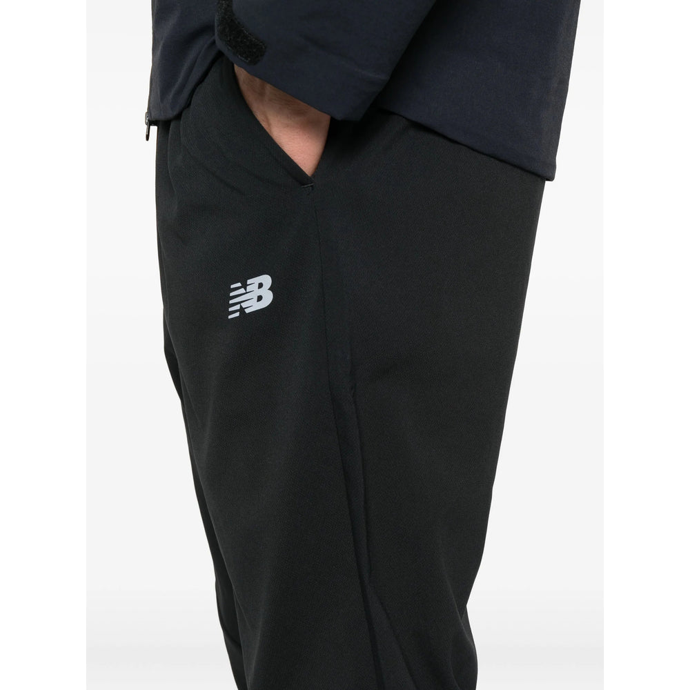 New Balance Pantaloni - Nero | a06c0376c8f38c10f6e9c19d78e3114b5db92113