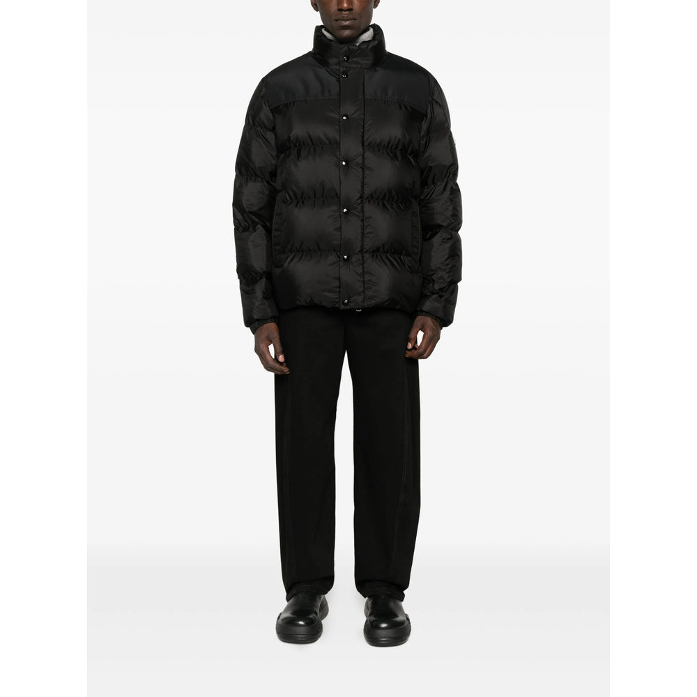 Moncler Outerwears - Nero | b7517e26ab87b3ad96e33bbee4a156945fd4cb88