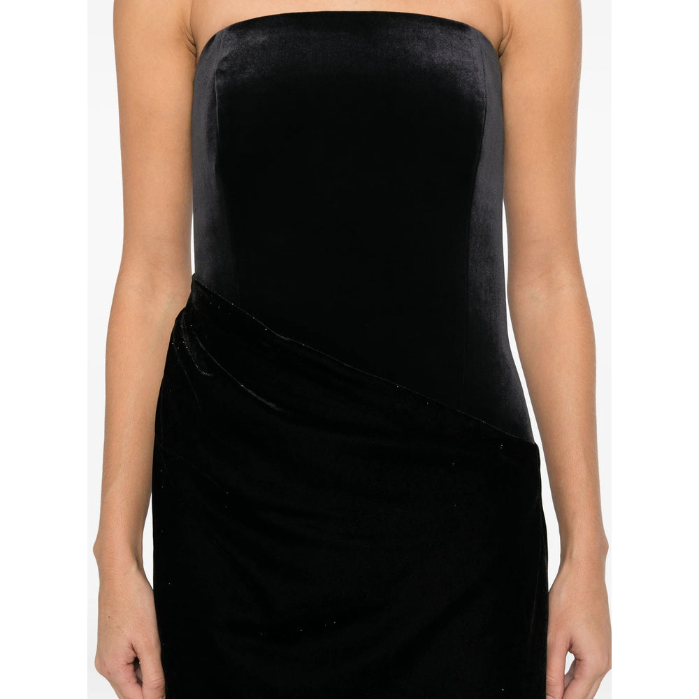 Curiel Abiti - Nero | d3c5e25b1a2a304979c6dfb3a33598f25f2d0539