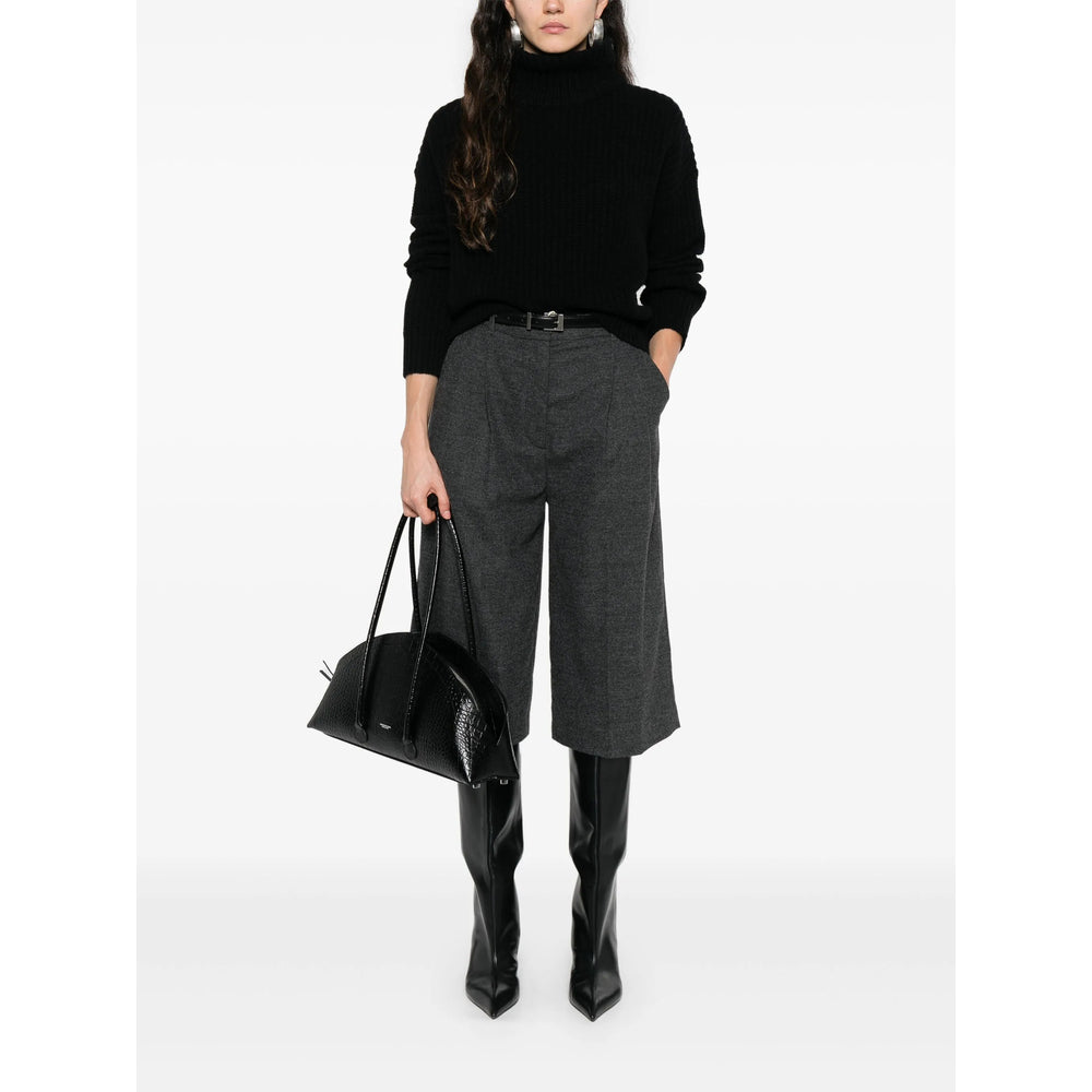 Lisa Yang Maglioni - Nero | 9f79bad2682a665ad947b6bad9f575bff47370ea