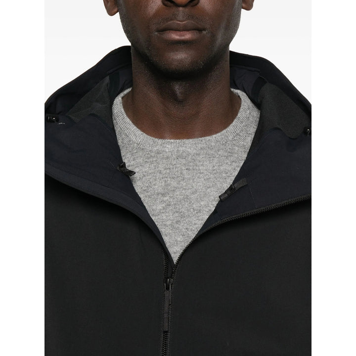 Veilance Outerwears - Nero | 575c0700455d8c7cc1adaa8af885f5e0d8458436