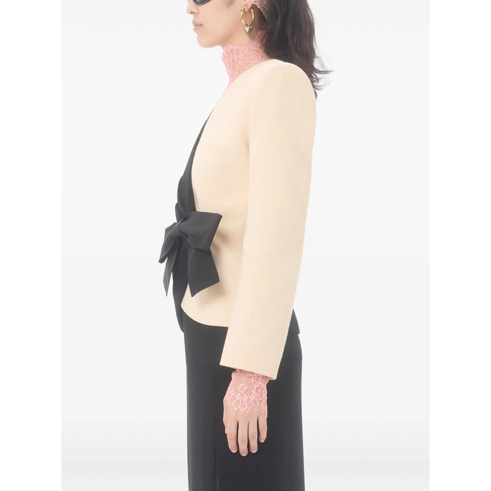 Valentino Outerwears - Nero, Neutro | cc3b310fe7a361e4e7957adbbc732af8557976d1