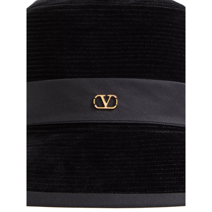 Valentino Garavani Caps - Nero | 47c49af269c4ef898e6b164df58150b44857b3da