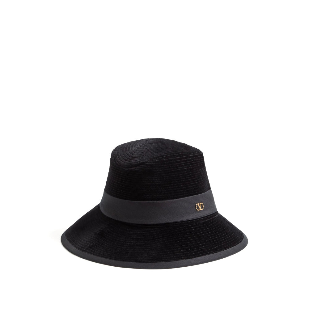 Valentino Garavani Caps - Nero | 070879a653c2f0ddf3117672e7216b81acc775dd
