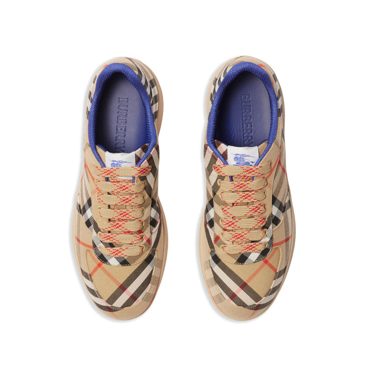 Burberry Sneakers - Neutro | f61a05eb4c4fb306187b212a5e17d37d9b58c569