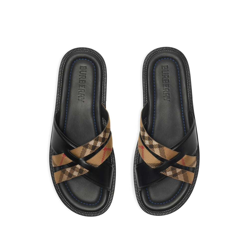 Burberry Scarpe - Nero | c3893037e2e7355bfa7f6faab2d241a91665df49