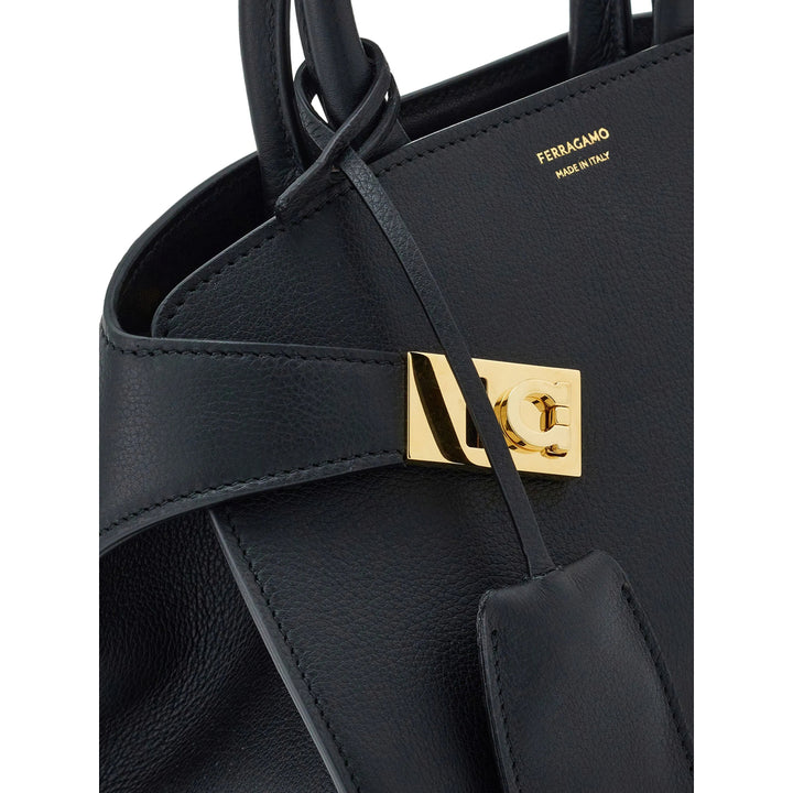 Ferragamo Borse - Nero | ed3faa4e0b71f846317c3078111b213deaf872d5