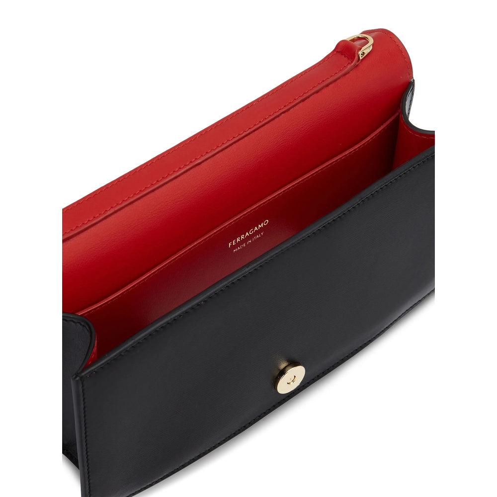 Ferragamo Borse - Nero | a245fc639ba00145e9e54253226a6ac1b03cd432