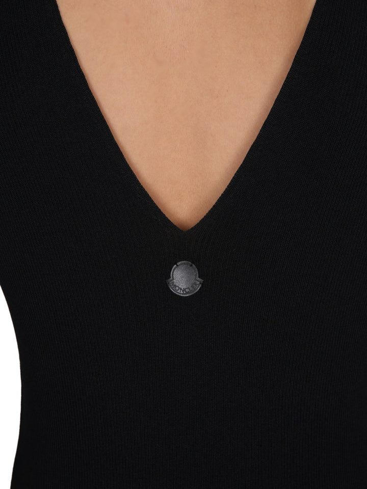 Moncler Abiti - Black | ce195f3386503fddff90015ace3b63dae335e841