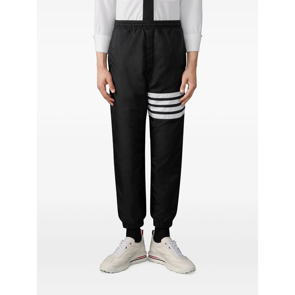 Thom Browne Pantaloni - Nero | 3449b6146f43e4385789ec421647216785b7d857