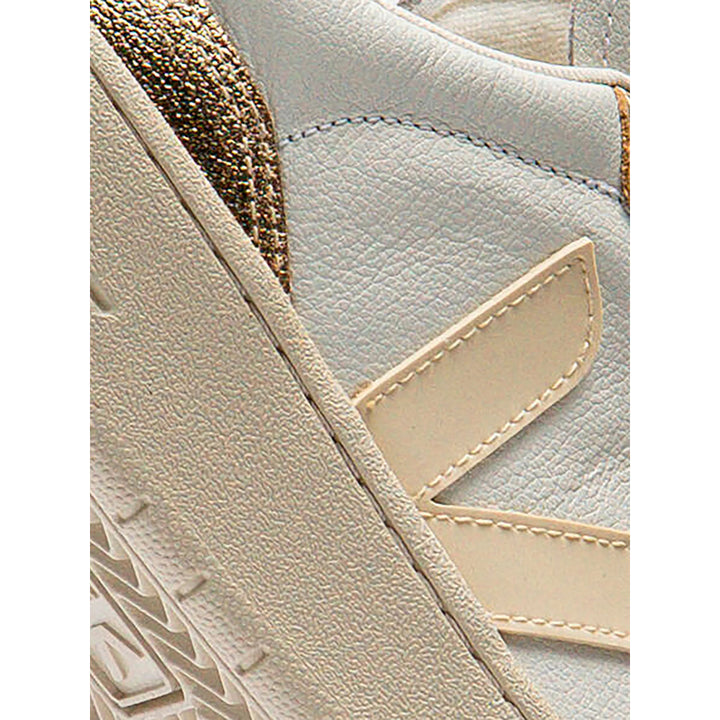 Veja Sneakers - Neutrals/Gold | 5b5f981fd292605513b0ca2e13e6f5ce04fa20fc