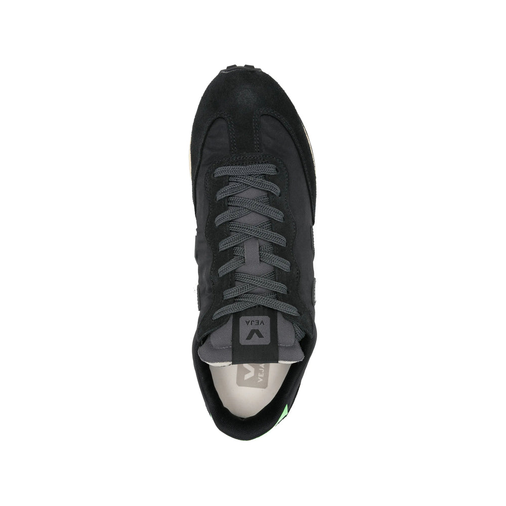 Veja Sneakers - Nero | 9e615349e52c8f752b3796dba5e3ab5a719fa589
