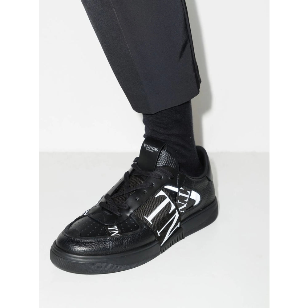 Valentino Garavani Sneakers - Nero, Bianco | d0544073f7986014e1fa11f0f62119b7c4048f39