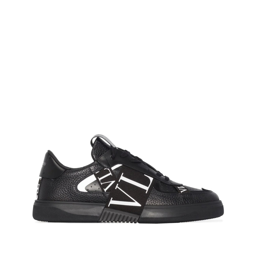 Valentino Garavani Sneakers - Nero, Bianco | 99f31ed3f193b70f9f1bb5effc1a093e06519259