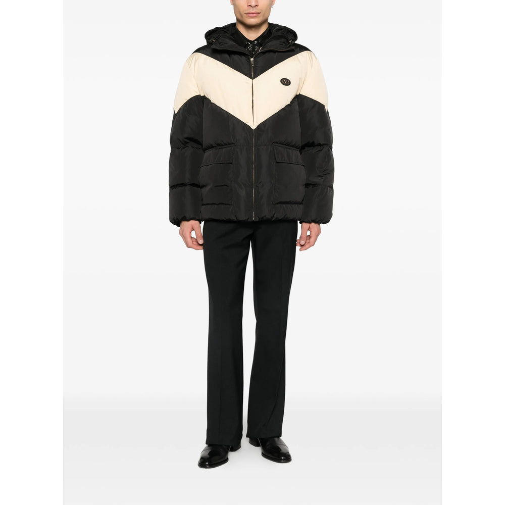 Valentino Outerwears - Nero, Neutro | a84a6aaca113015530012923261d1a6132038c55