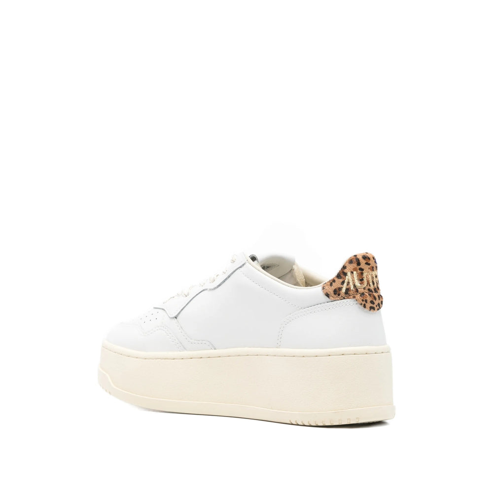 Autry Sneakers - Bianco | 9334a866c34788714ab4cb388afe3eeba624b8d8