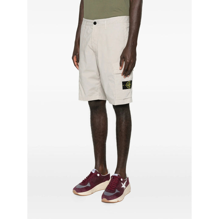 Stone Island Shorts - Neutro | a89338561df3b8458a5d486aa68b2662e7a17852