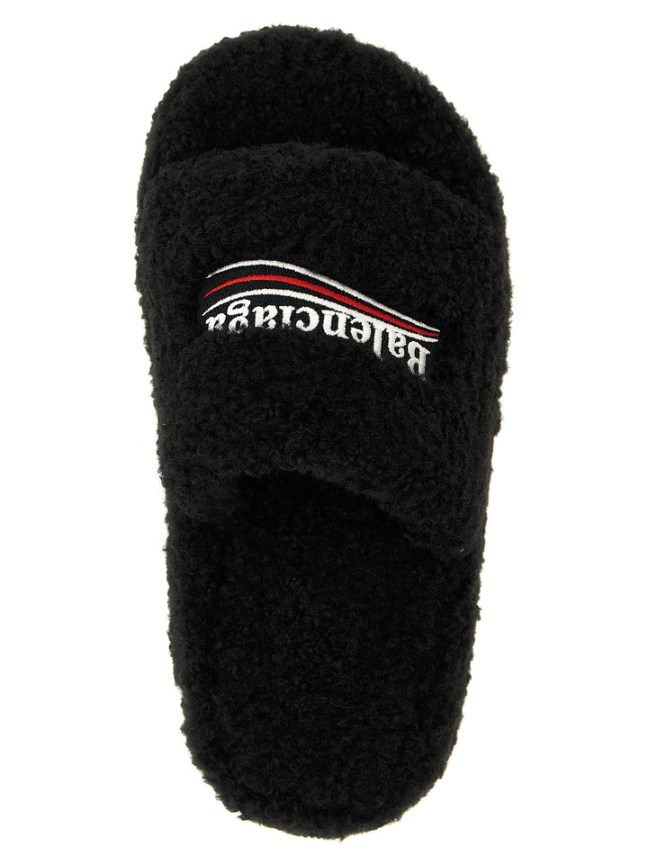 Balenciaga Furry Platform Sandali - Nero | 4e61dccc64f3e6100640f94a3b3fff3edcaec638