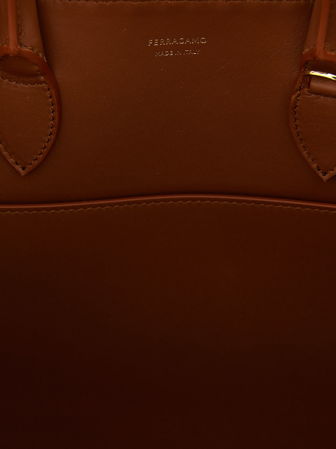Ferragamo Hug Th S Borse a Mano - Marrone | 2db6f788cb3e81a83ad0a7353bd2de157dfd13b3