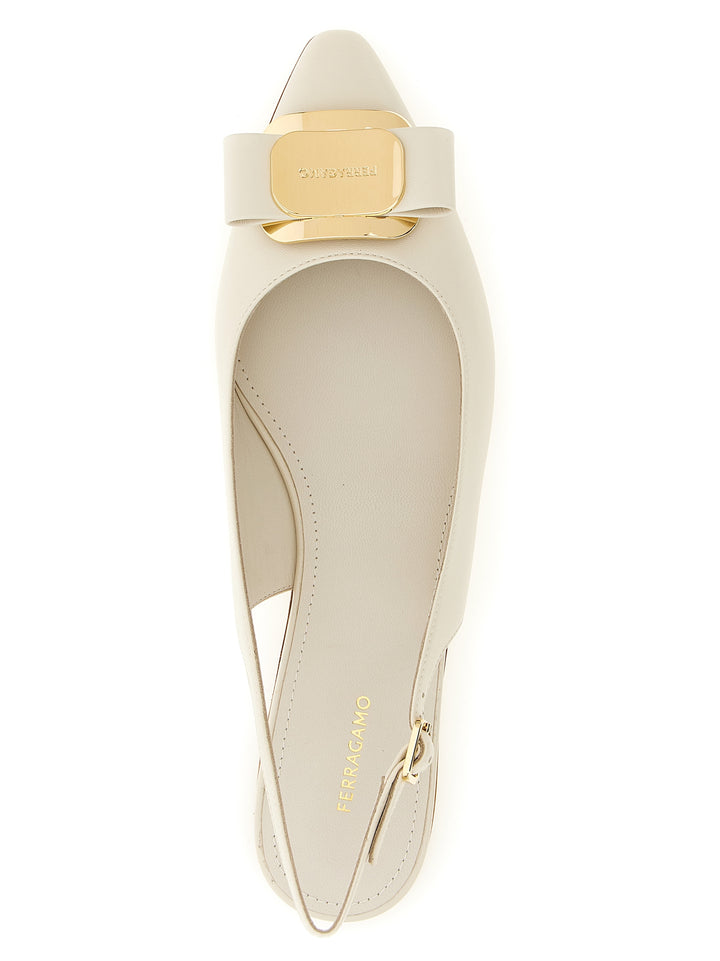 Ferragamo Zelmy Flat shoes - Beige | 94174838a19dcf241609045a33f408fa3a8a5f24