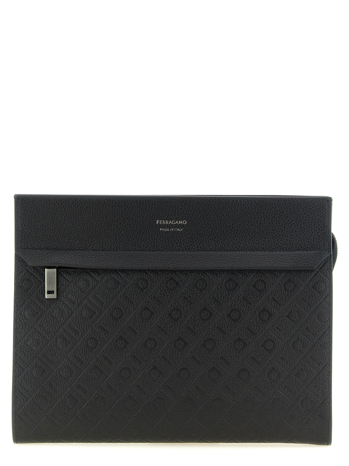 Ferragamo Ferragamo Monogram Clutch - Nero | 02fd74b176a1e216efa6af27f8023b7a3292f5c3