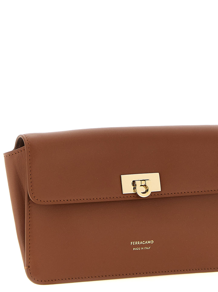 Ferragamo Harley Clutch - Marrone | b1c8a89b4f5ff889fe80ae6f5cbb2a5389b30e0d