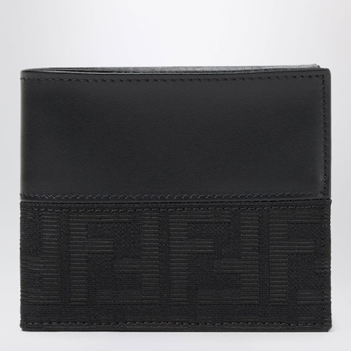 Fendi Apparel & Accessories - Nero | 258990e69dbfeacc3726cfe5603ebf5a250e1394