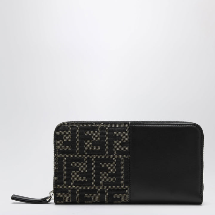 Fendi Apparel & Accessories - Nero | 401a40e9ee0f79132c45f8b00f6e5aefb4ef1ea1