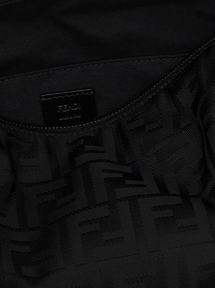 Fendi Fendi Lui Medium Squared Ff Borse a Spalla e Tracolla - Nero | c21990f59b42daec58a031b403b6988e6418b95c