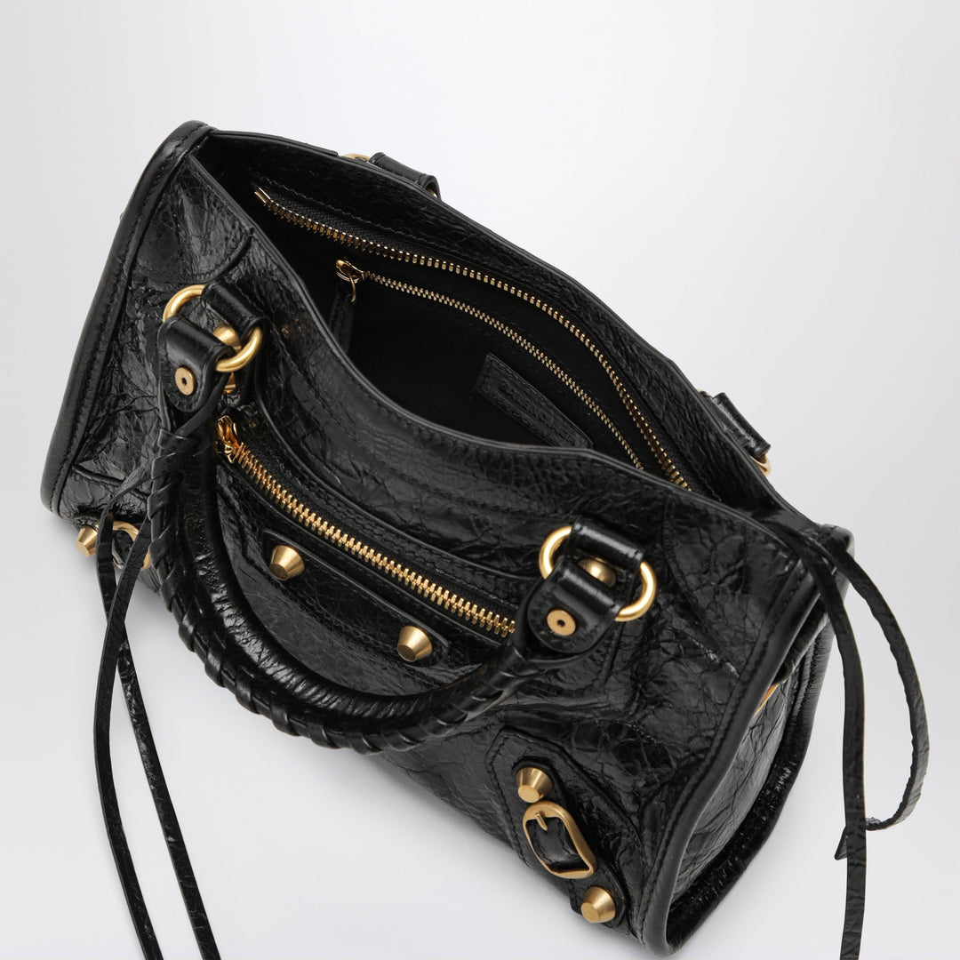 Balenciaga Apparel & Accessories - Nero | e5342b7fd7a9a3ebf9bf63aeeff4e89620015ae4
